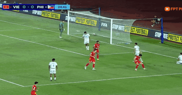 FIFA ca ngợi Đình Bắc, lo ngại chấn thương của Xuân Son sau trận Việt Nam thắng Philippines