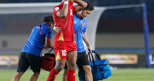 HLV Kim Sang-sik vui vì Williams Minh Hoàng nhưng: 'Tôi rất buồn khi Xuân Son lại bị chấn thương...'