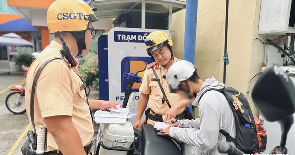 Trường có nhiều học sinh vi phạm giao thông, hiệu trưởng chịu trách nhiệm thế nào?