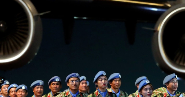 Chiến sĩ 'mũ nồi xanh' bệnh viện dã chiến về nước sau một năm ở Nam Sudan