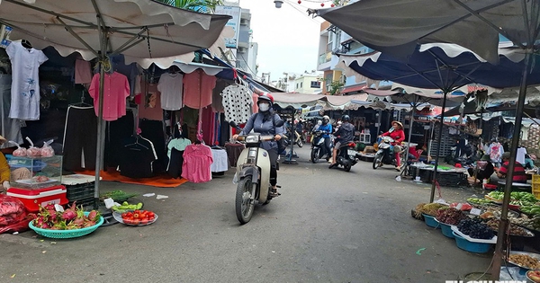 Buôn bán lấn chiếm hẻm