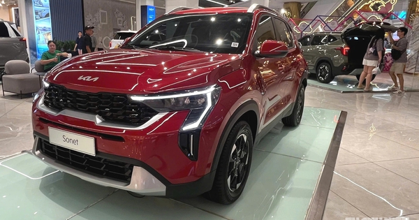 Sedan giảm, SUV tăng doanh số: Người Việt đổi gu mua ô tô?