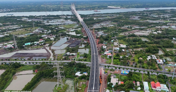 Tài xế lưu thông thế nào khi thông toàn tuyến cao tốc Bến Lức - Long Thành?