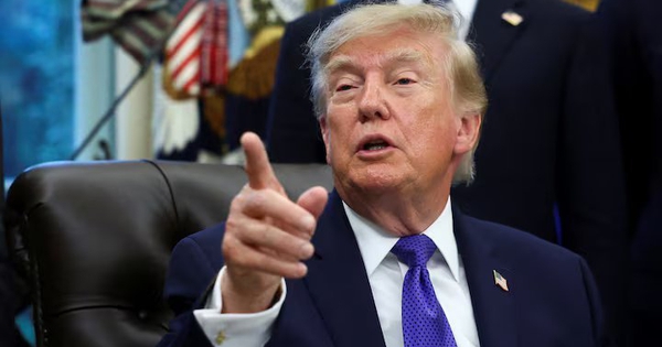 Ông Trump 'ngạc nhiên' vì Anh thả người bị nghi ngờ định đánh bom gần căn cứ Mỹ