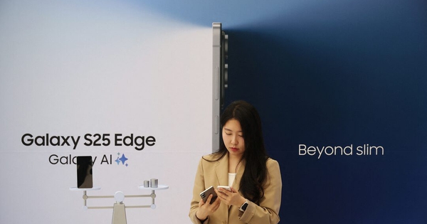 Samsung muốn tạo bất ngờ khi hồi sinh Galaxy Edge?