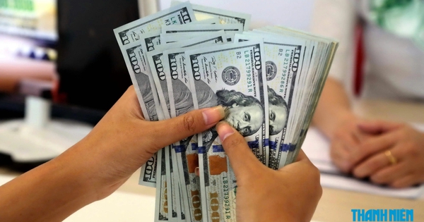 Giá USD hôm nay 3.9.3036: Đô la Mỹ tăng, còn EUR, bảng Anh đi xuống