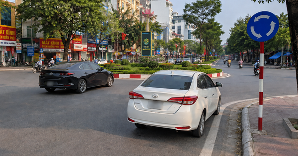 Vào vòng xuyến, nhường xe bên trái hay bên phải mới đúng luật?