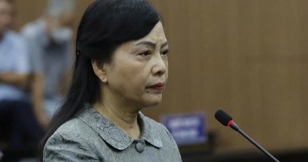 Bà Nguyễn Thị Kim Tiến muốn nộp thêm tiền để 'hỗ trợ' khắc phục vụ án