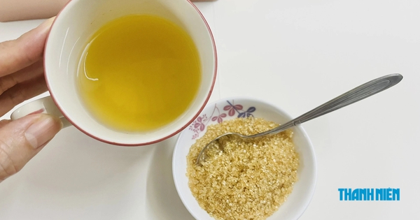 Nguyên nhân dễ nổi mụn khi ăn, uống  thực phẩm nhiều đường, ngọt
