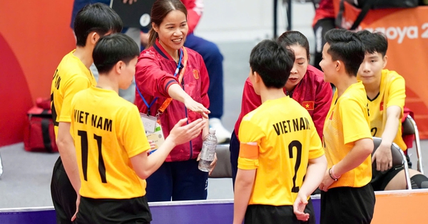 Trực tiếp ASIAD 2026 hôm nay: Đội Liên Minh Huyền Thoại đấu bán kết, Phạm Quang Huy bắn bài cuối