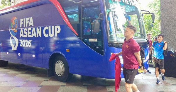 Đội tuyển Việt Nam đã đến Jakarta an toàn, lên kế hoạch đấu Pakistan: Tự ‘mổ xẻ’ trận thua Thái Lan