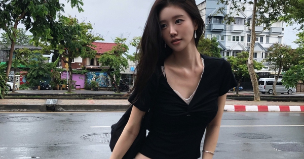 Chân váy cổ điển trở lại, diện đi làm đi chơi đều đẹp