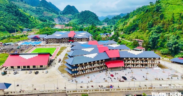 Trường học 215 tỉ đồng vùng biên, điểm cầu trực tiếp lễ khai giảng chung cả nước
