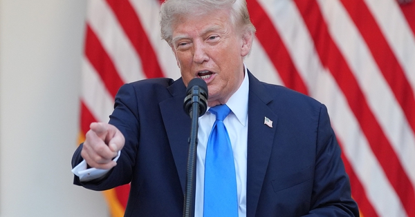 Ông Trump nói cuộc chiến Iran là ‘chuyện nhỏ’, cảnh báo tấn công núi Pickaxe