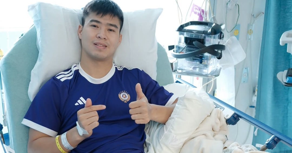 Trung vệ Duy Mạnh phẫu thuật thành công tại Mỹ, hẹn ngày trở lại sân cỏ