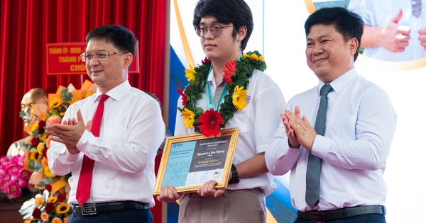 Xúc động lá thư tân hiệu trưởng chuyên Lê Hồng Phong gửi ‘đàn em’ dịp khai giảng