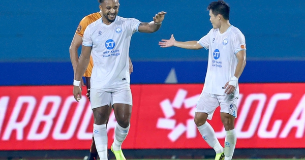 Bảng xếp hạng V-League mới nhất: Nam Định ‘đỉnh nóc kịch trần’, HAGL rơi thẳng xuống đáy