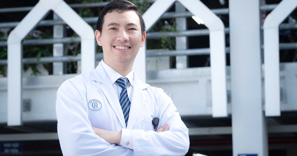 Bác sĩ Bệnh viện Chợ Rẫy kể 20 phút đỡ đẻ nghẹt thở trên máy bay