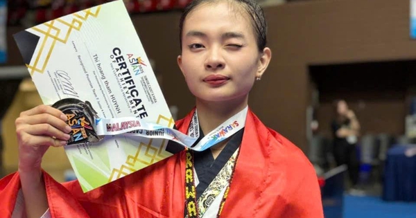 Thành tích 'khủng' của những giáo viên tương lai: Có người IELTS 9.0, có người thủ khoa 30/30