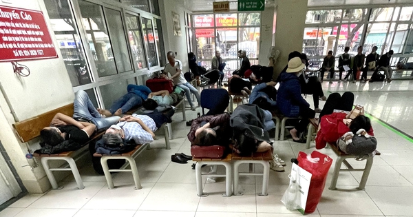 Doanh nghiệp nợ, trốn phí BHYT, ai chi trả khám chữa bệnh cho người lao động?