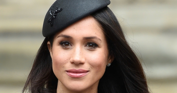 Meghan Markle lên kế hoạch viết hồi ký, tiếp tục khai thác drama của Hoàng gia Anh?