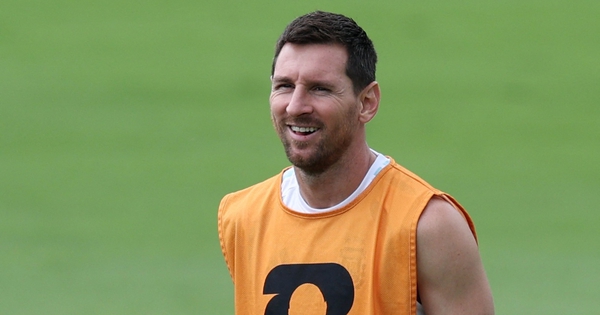 Tevez chính thức xác nhận Ronaldo và Messi đã đồng ý sát cánh cùng nhau