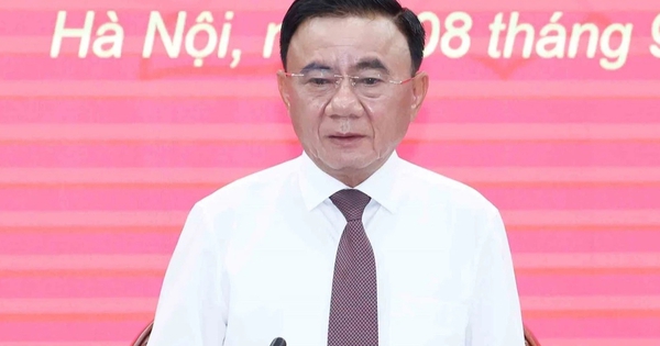 Khắc phục tình trạng học để đủ điều kiện, sính bằng cấp, học không đi đôi với làm