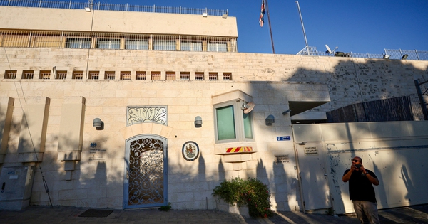 Israel yêu cầu Tổng lãnh sự quán Anh tại Jerusalem đóng cửa