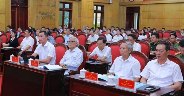 Thanh Hóa yêu cầu cán bộ, đảng viên không dùng mạng xã hội khi dự hội nghị