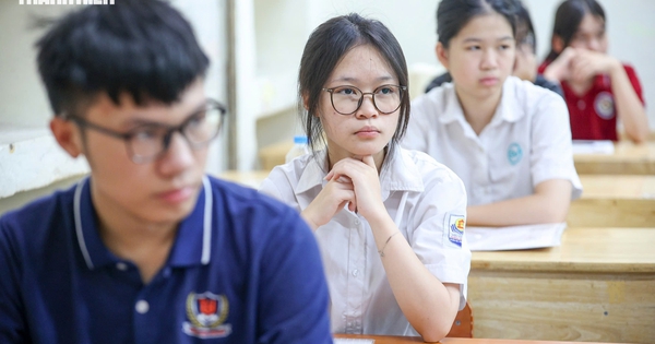Giảm áp lực thi vào lớp 10 không chỉ ở số môn