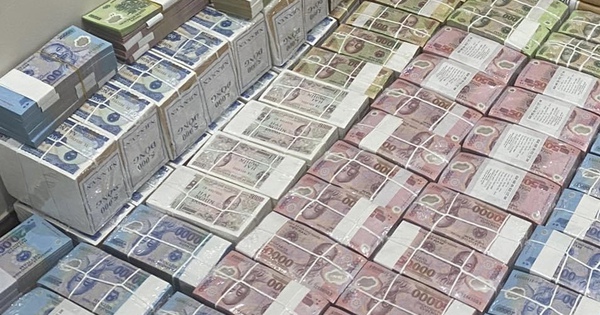 Tràn lan đổi tiền mới online dịp tết: '2 tỉ đồng/lần, alo là có'