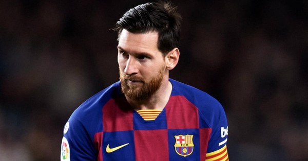 PES 2021 Ảnh Bìa Messi: Bạn là một fan của trò chơi PES, và luôn hào hứng muốn biết những thông tin mới nhất về phiên bản 2021? Hãy xem ngay các ảnh bìa mới, nổi bật với hình ảnh của siêu sao Lionel Messi, để thấy rõ sự nâng cấp và cải tiến đáng kể của trò chơi. Khám phá những chi tiết đầy chất lượng và chuyên nghiệp, và sẵn sàng đắm chìm vào trò chơi với nhiều thử thách mới và hấp dẫn.