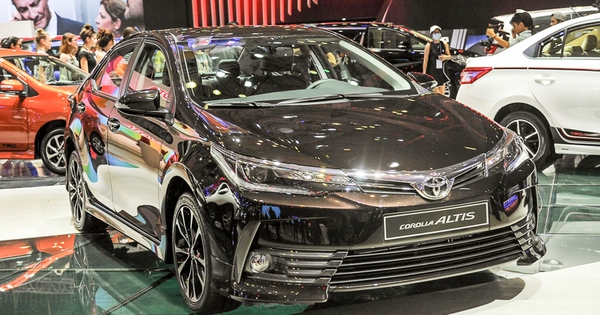 So sánh Toyota Corolla Altis 2019 với phiên bản tiền nhiệm