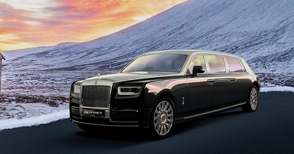 RollsRoyce Phantom 2017 review  CAR Magazine