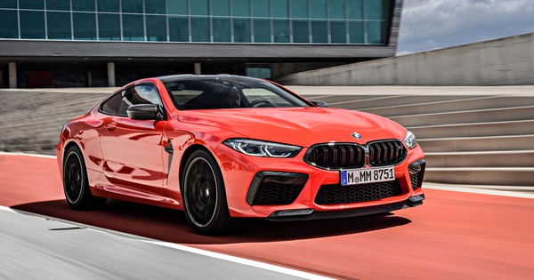 BMW M8 Competition giá 162.000 USD 'thách thức' Mercedes-AMG S63 Coupe