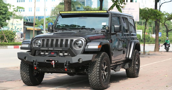 Jeep Wrangler Rubicon 2020 giá hơn 4 tỉ đồng tại Việt Nam