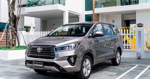 Toyota Innova 2020 giá cao nhất gần 1 tỉ đồng tại Việt Nam