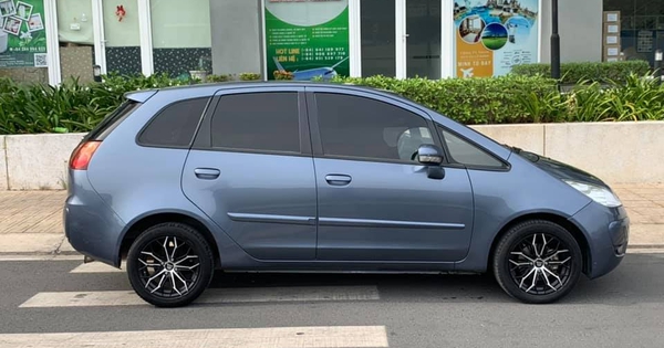 Mitsubishi Colt Plus 2008  Bán Tập đoàn Mitsubishi Colt Plus 2008 blue color lam xe cộ  nhập xe cộ gia