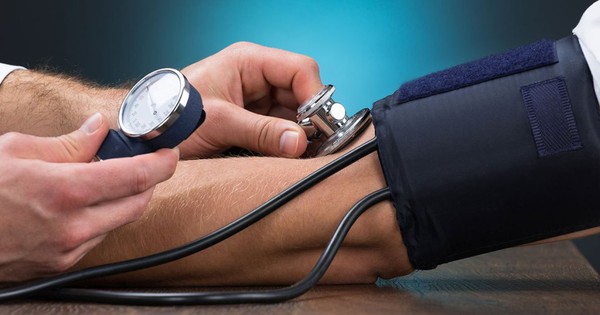 Các triệu chứng của tăng huyết áp về đêm là gì?
