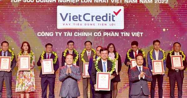 Lần thứ hai liên tiếp, VietCredit được vinh danh Top 500 doanh nghiệp lớn nhất Việt Nam