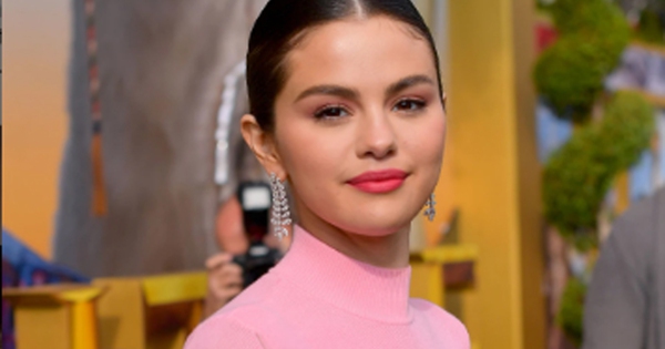 Selena Gomez bị mắc bệnh lupus ban đỏ từ khi nào?
