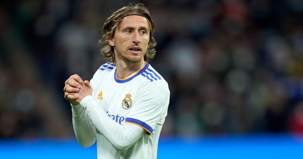 Siêu kinh điển ở Ả Rập Xê Út: Modric cam kết trọn đời với Real Madrid