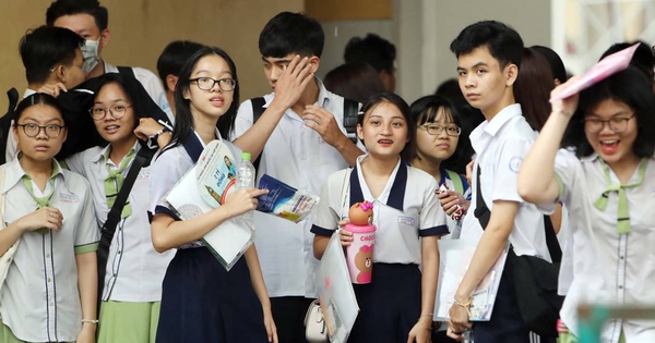 Điểm chuẩn 2019 Trường ĐH Khoa học xã hội và nhân văn TP.HCM: Ngành báo chí 24,7
