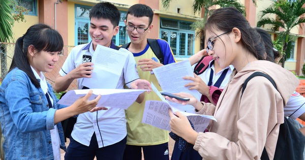 Làm thế nào để kết hợp phương pháp học cả bán cầu não phải và thiên nhiều về tư duy để ôn thi hiệu quả?
