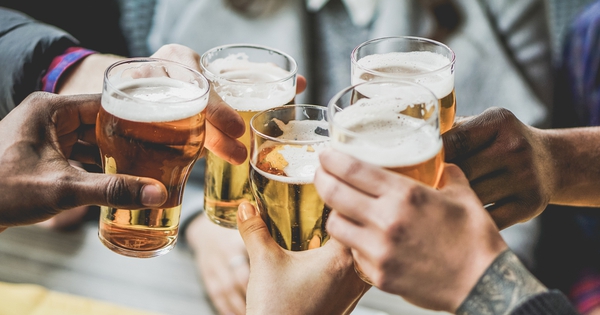 Làm thế nào rượu bia gây đau nhức xương khớp?
