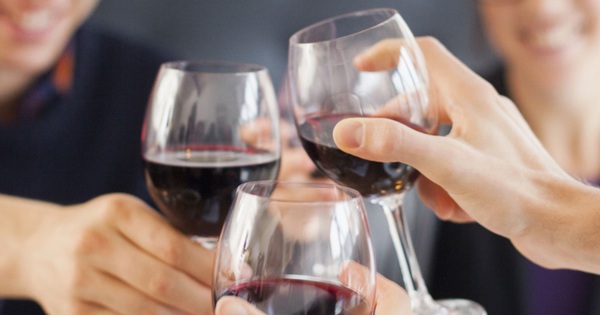 Rượu vang có loại nào tốt hơn cho người bị gout?
