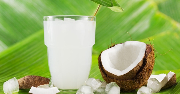 Sorbitol uống với nước dừa có tác dụng gì đối với sức khỏe răng miệng?
