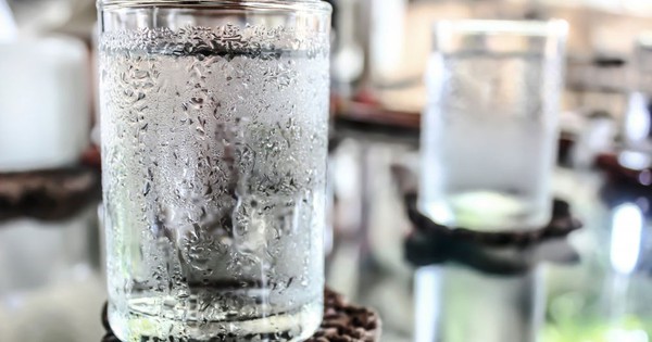Những rủi ro khi   uống nước lạnh và ảnh hưởng đến viêm họng