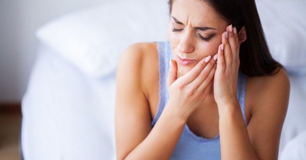 Có những biện pháp tự trị đau răng về đêm tại nhà nào mà người bệnh có thể áp dụng?
