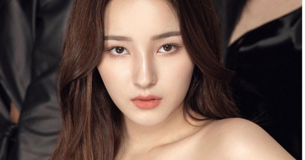 Báo Hàn: Nữ Ca Sĩ Nancy Nhóm Momoland Bị Chụp Ảnh Nhạy Cảm Ở Việt Nam